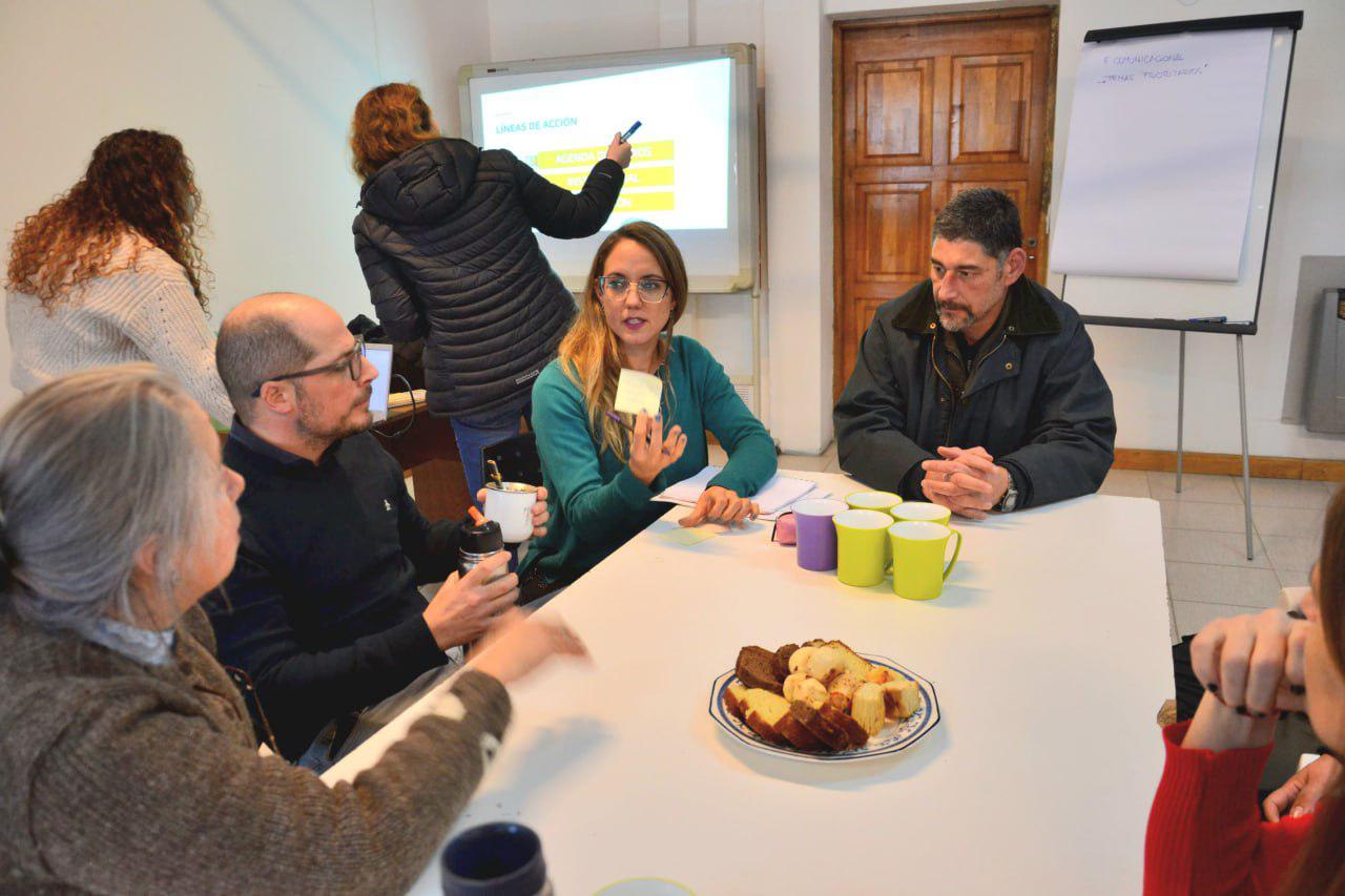 photo_5120688056330988782_y