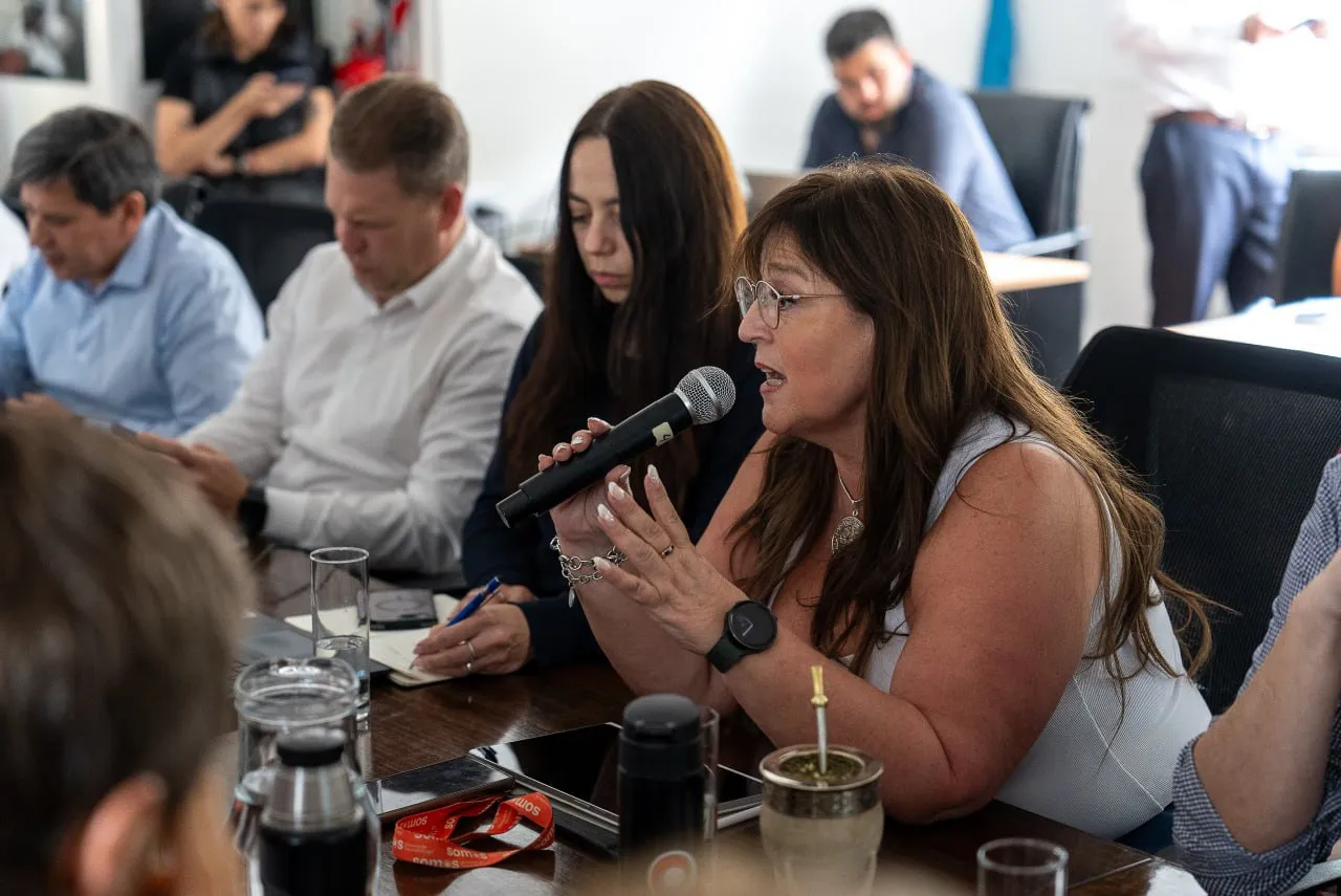 photo_5055321063566281570_y