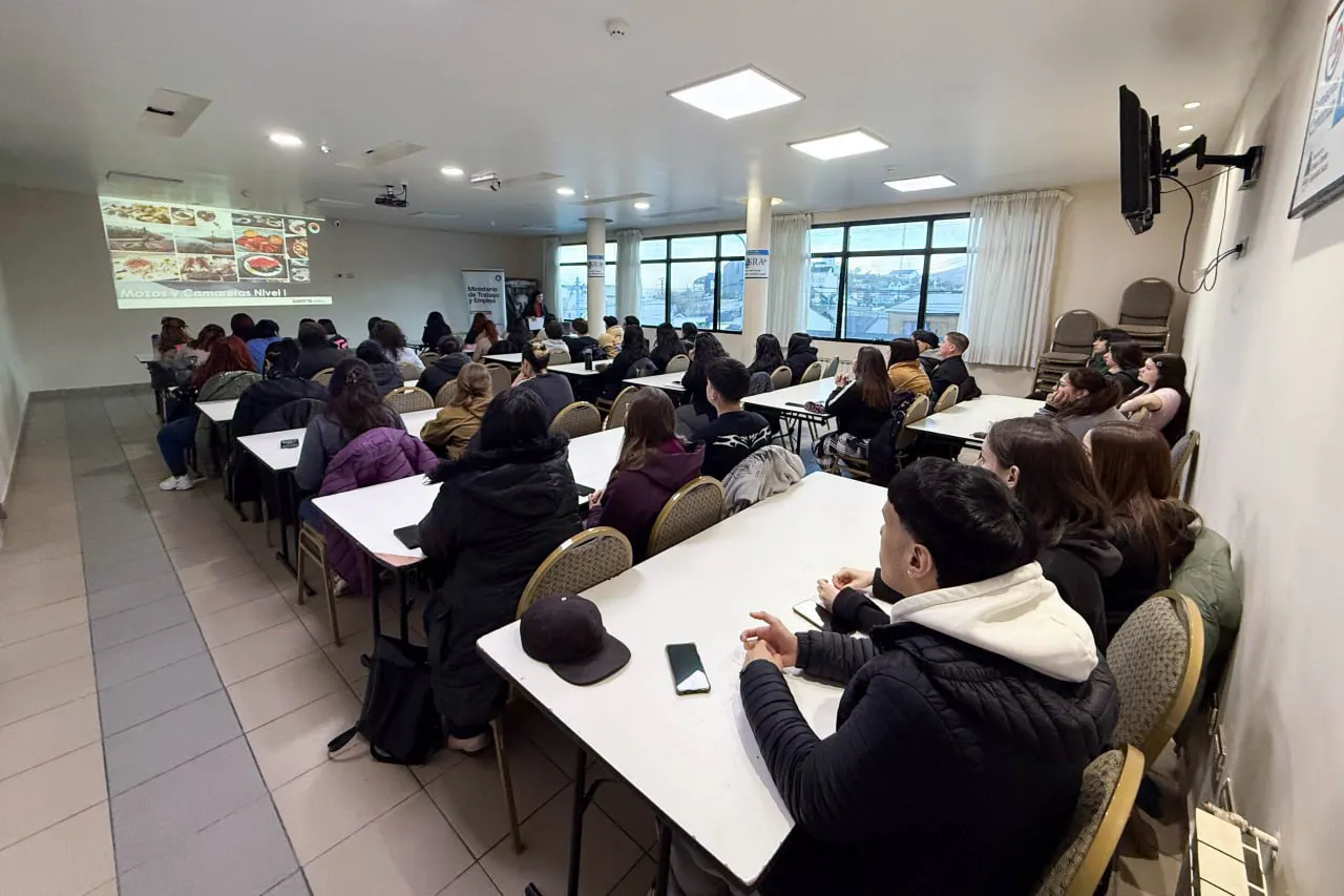 photo_4996894188188577732_y