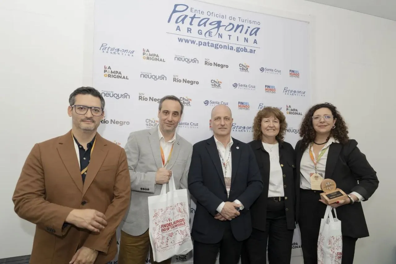 photo_4951784881121856296_y