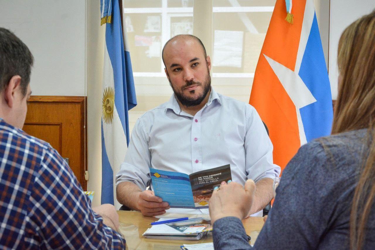 photo_5134309016829275322_y