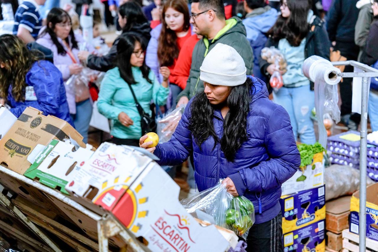 photo_5148019269697645948_y