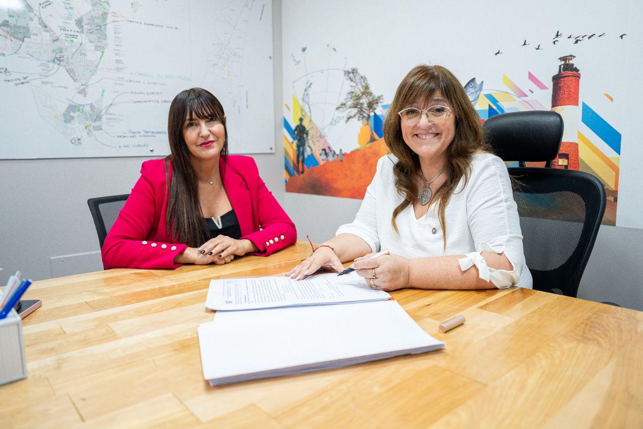 photo_4997186456418102164_y