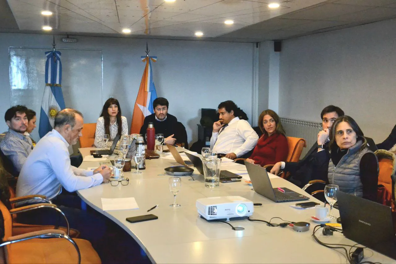 photo_5125529528150634447_y