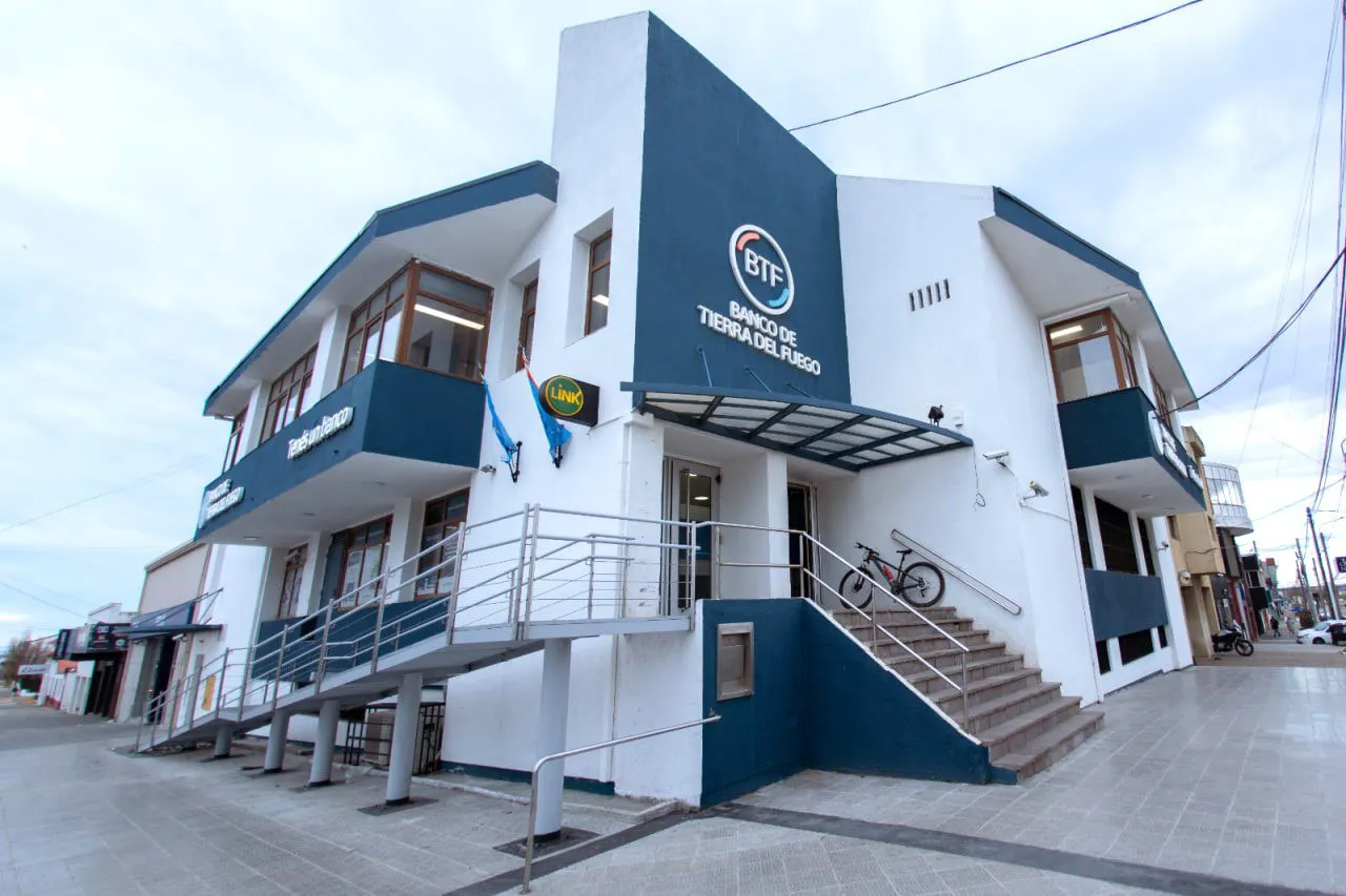 photo_5044189625022787263_y