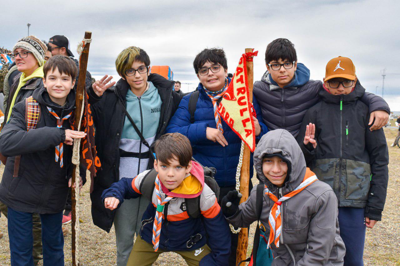 photo_4963175443624735261_y