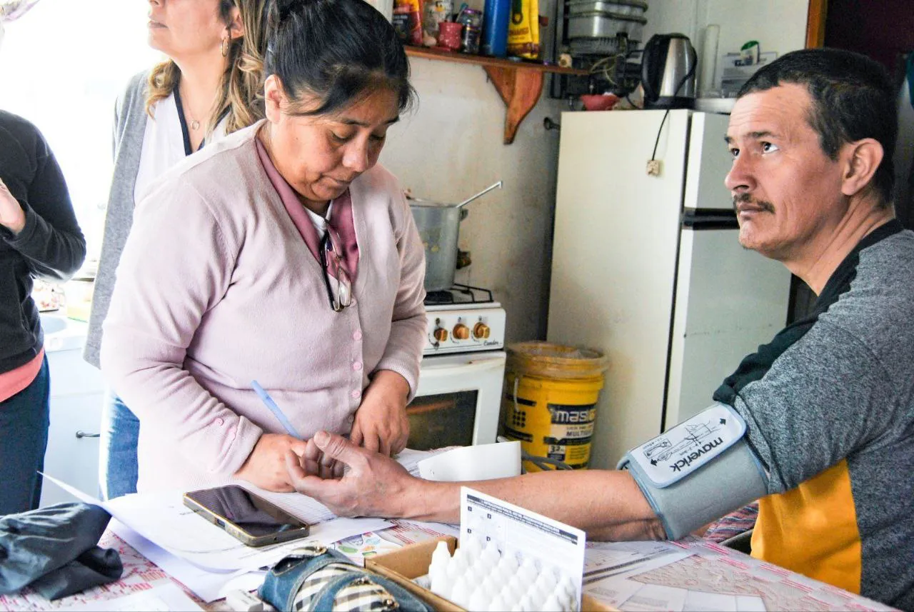 photo_4942998559150246737_y