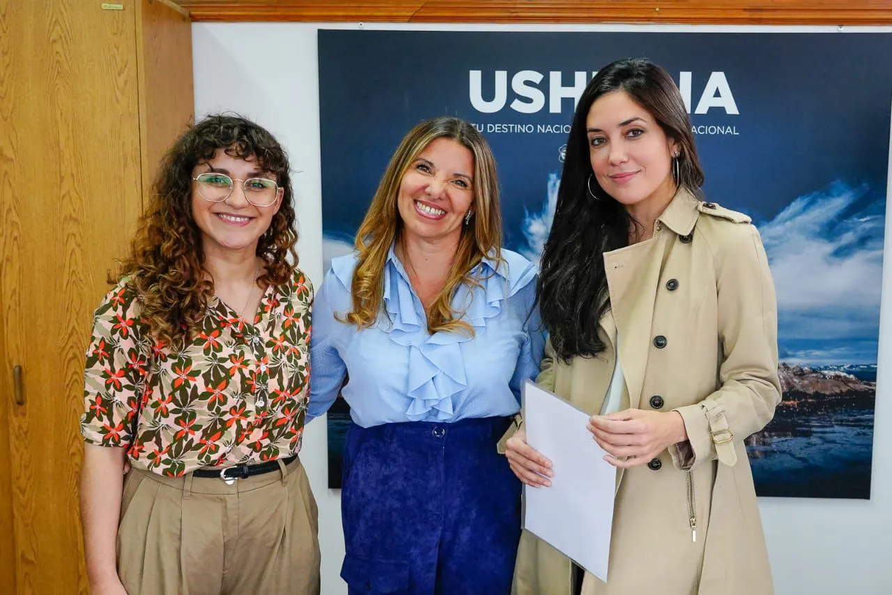 photo_4967905134625534043_y