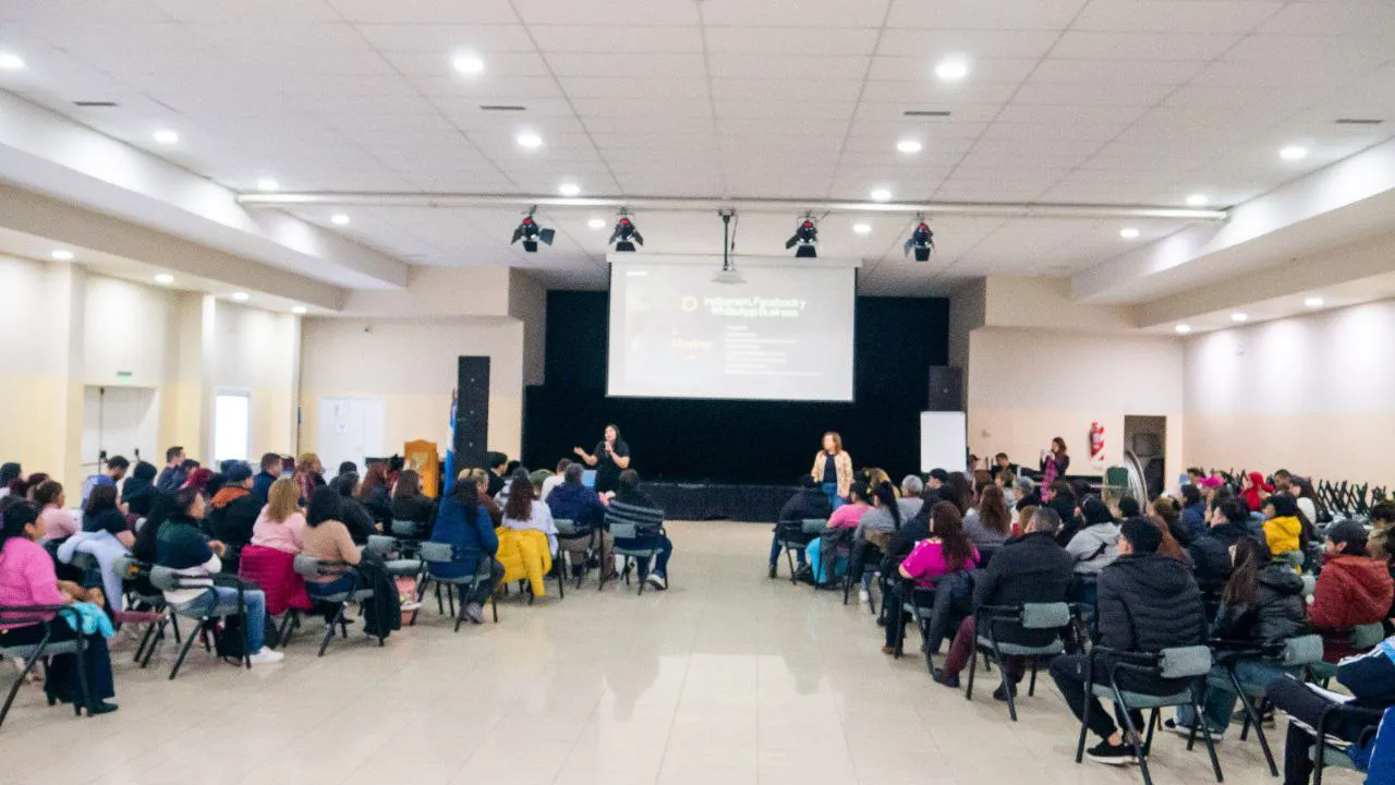 photo_5012542583703973811_y