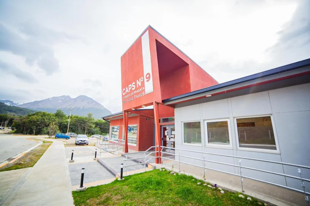 photo_5143277131885382527_y