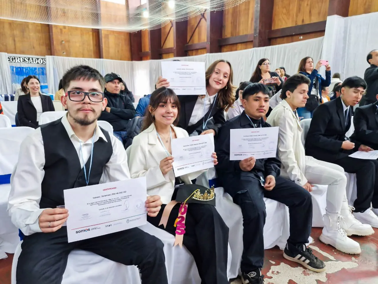 photo_5062215899120601890_y