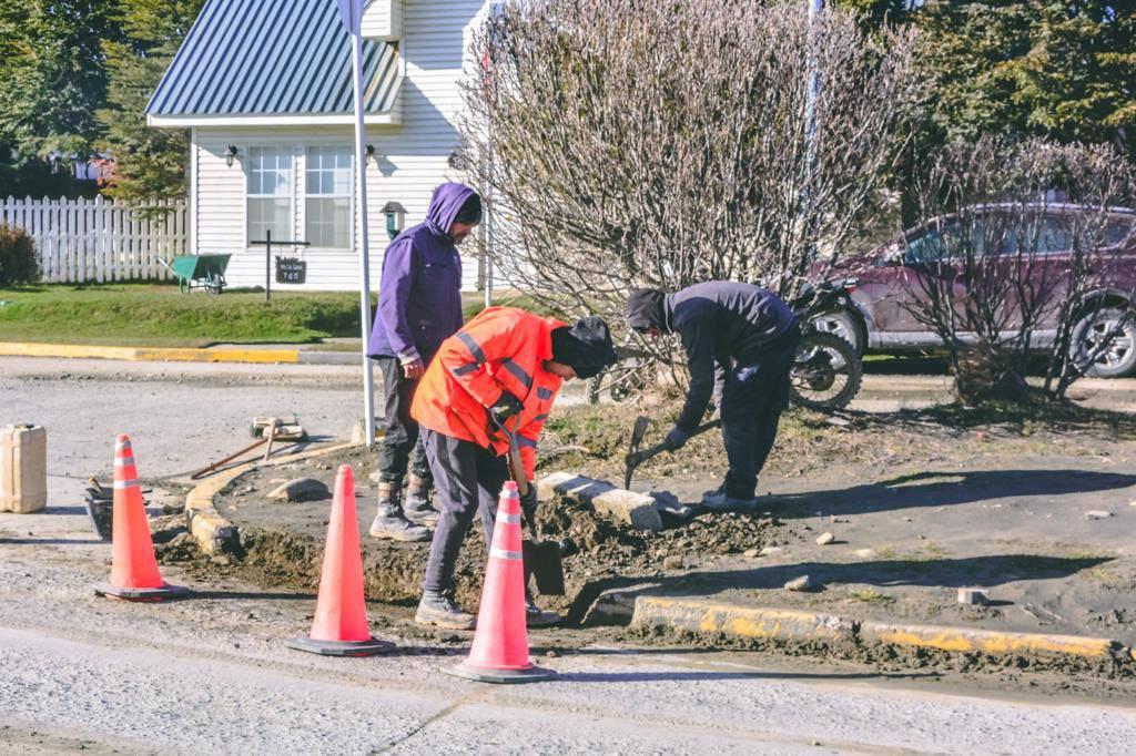 photo_4945292350855425429_y