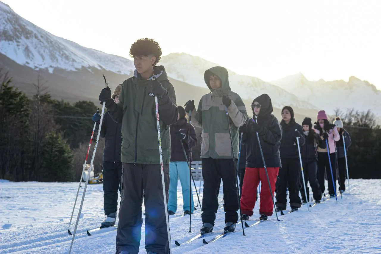 photo_4958494723841044590_y