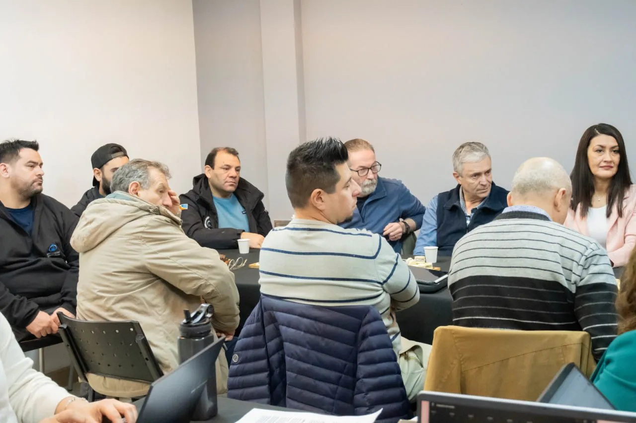 photo_4927081646570712707_y