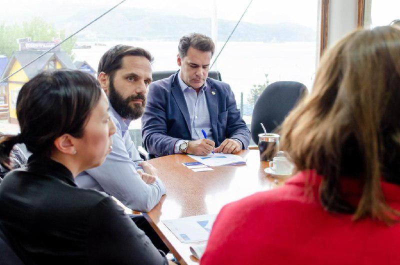 8fc56d23-efe1-41c6-82a1-ce0fce1826c1