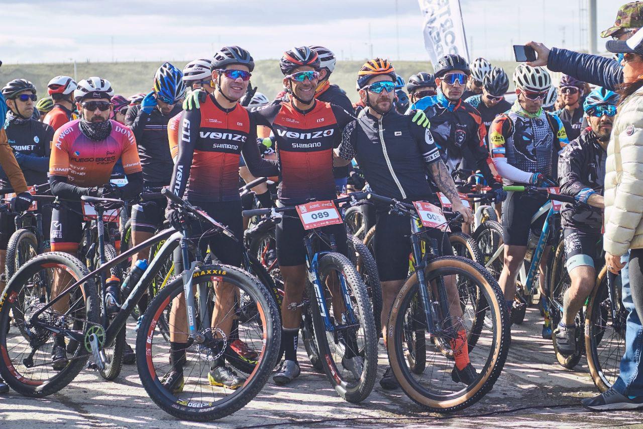 photo_5066972145900432729_y