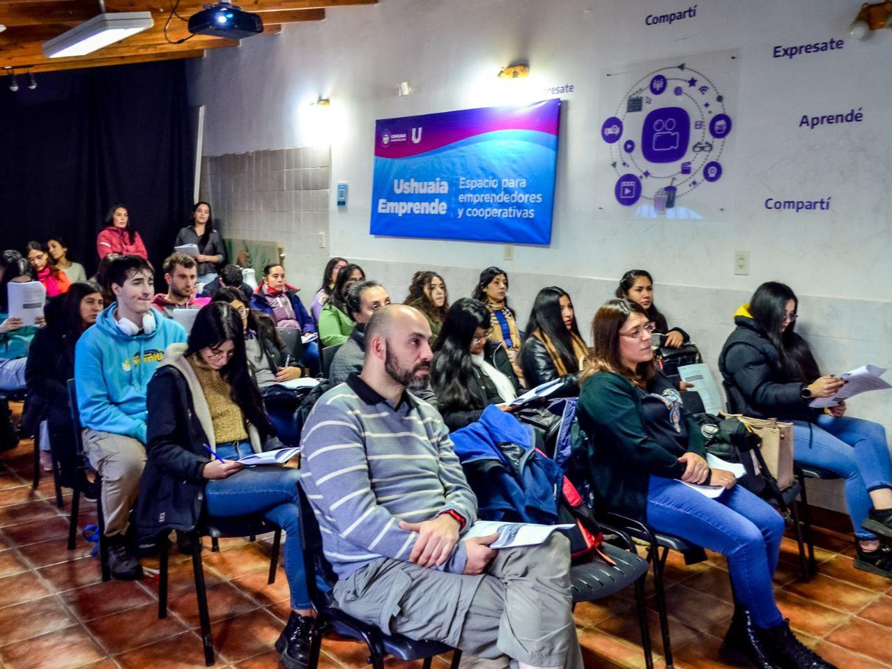 photo_5084576022845828575_y (1)