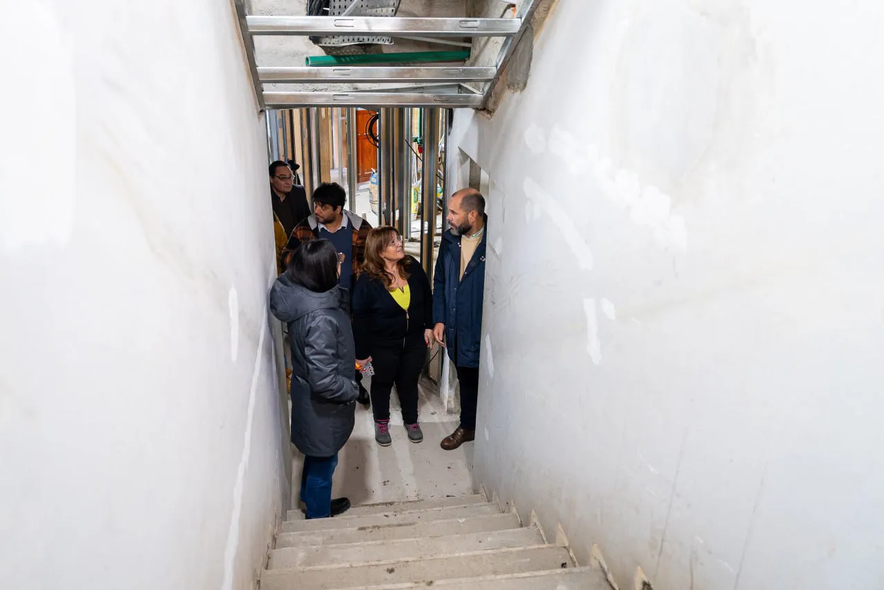 photo_5044274390497340988_y