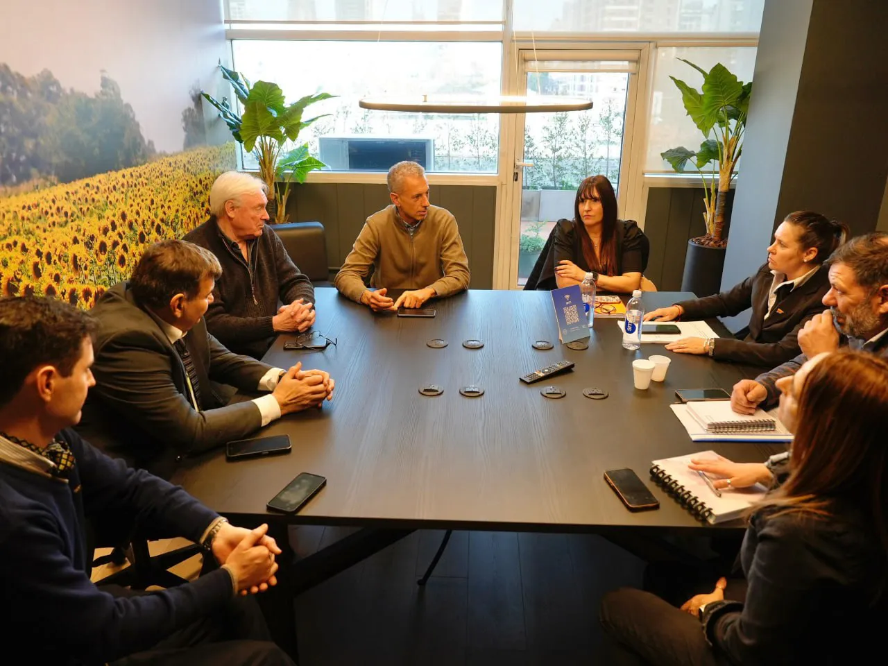 photo_4911393372283973318_y