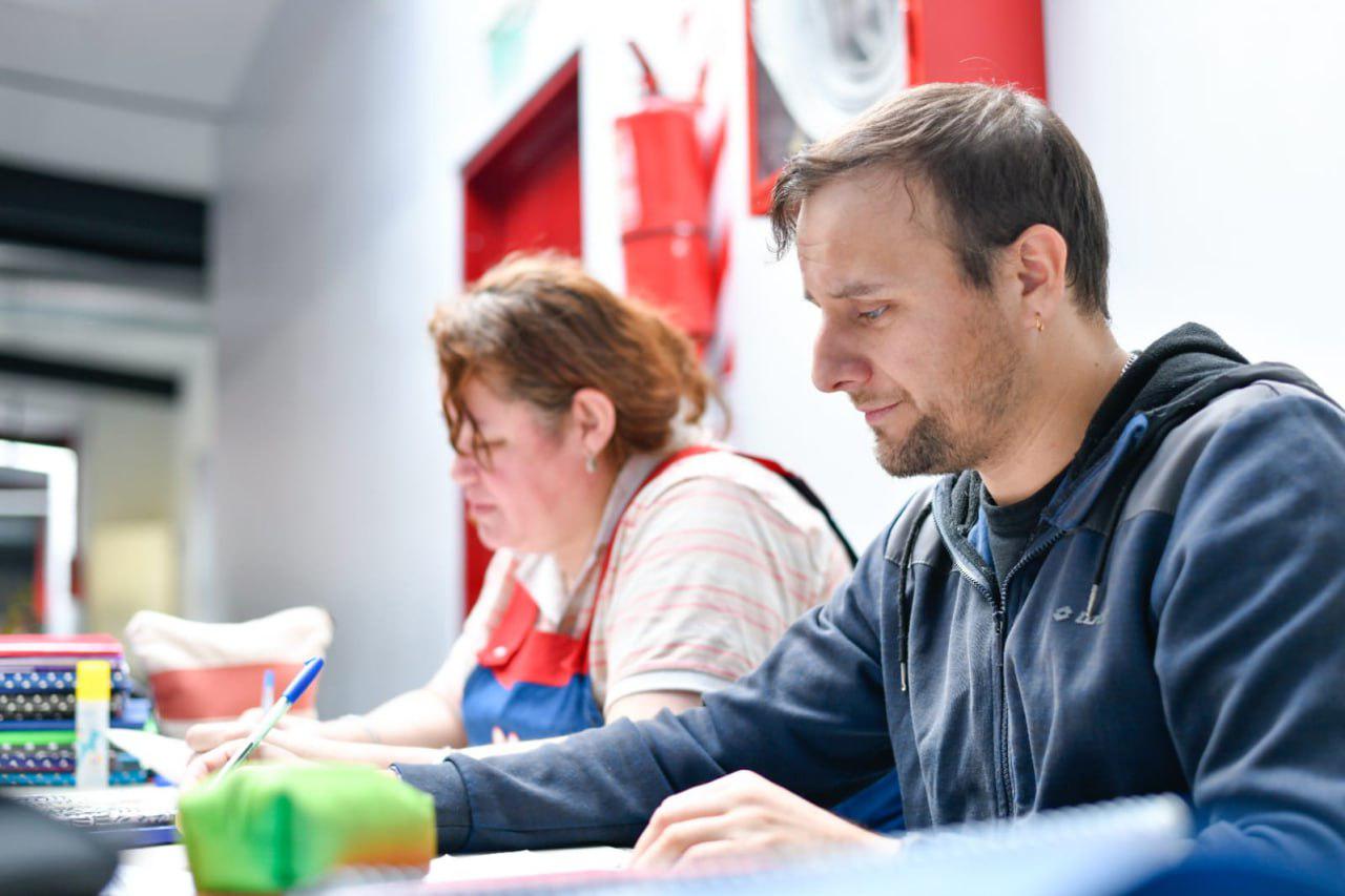 photo_5185925508590841015_y