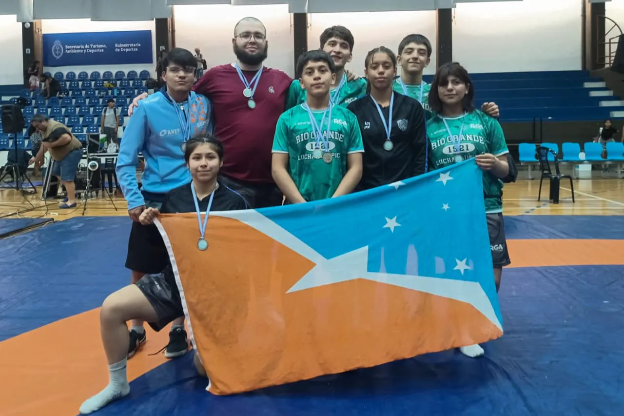 photo_5087257521256336308_y