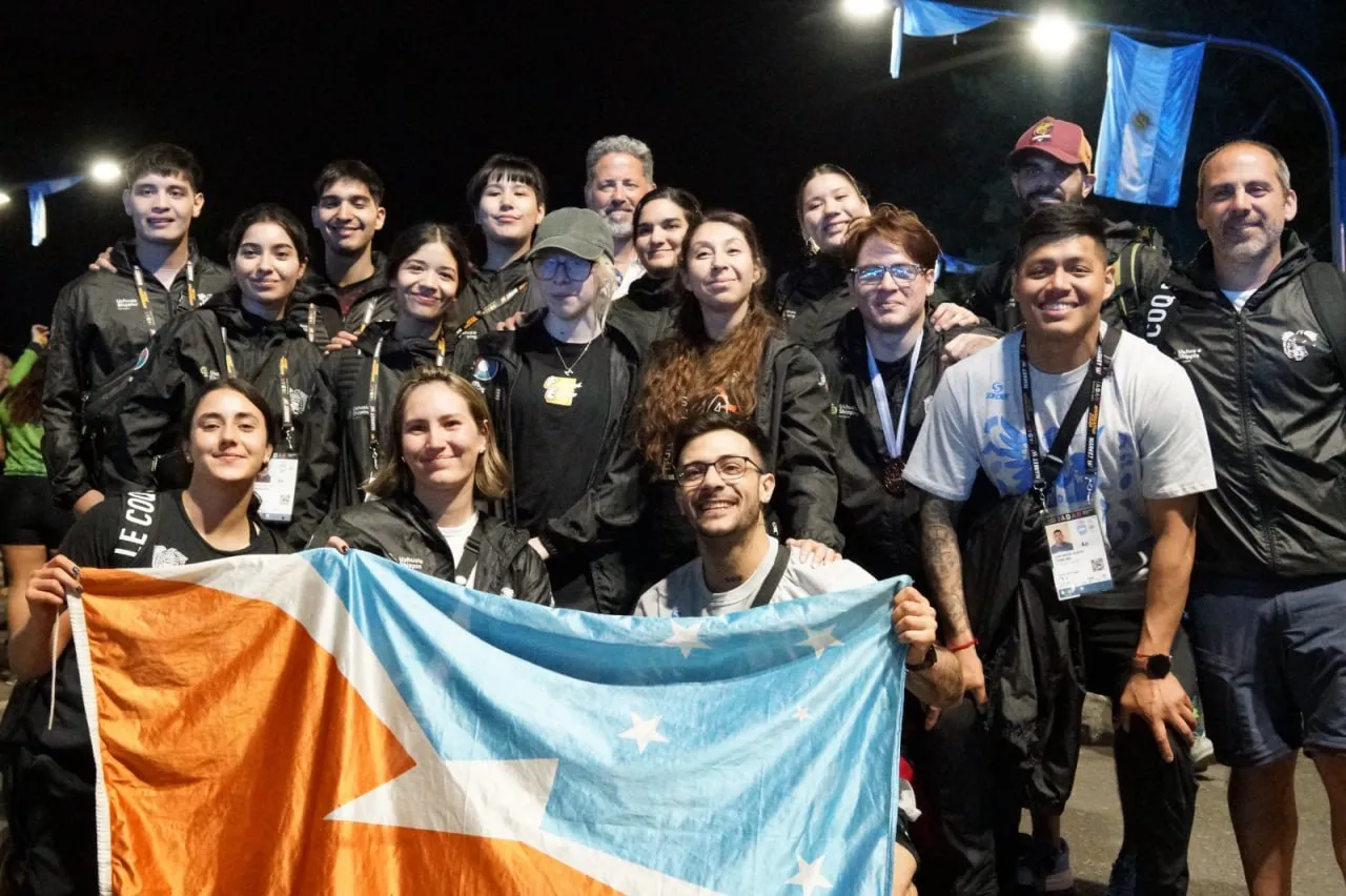 photo_5064425844474228727_y