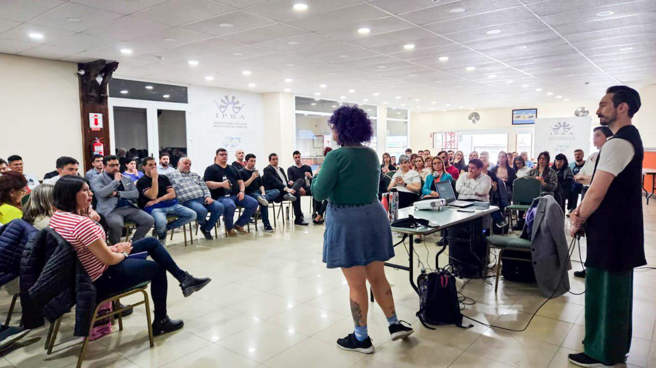 photo_5080089242310388448_y