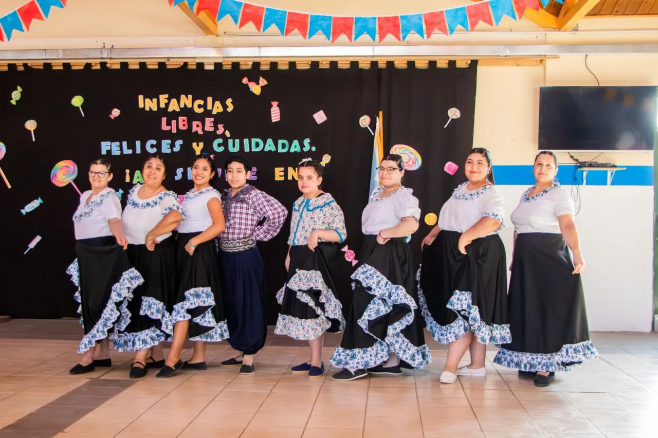 photo_5014879681568157580_y