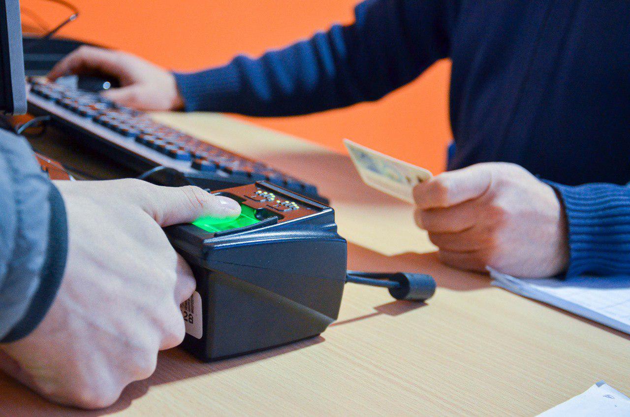 photo_4900367972191808403_y