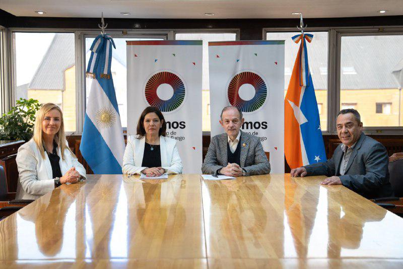 69a5de64-66b7-43ed-a88c-4f01839c5ef5