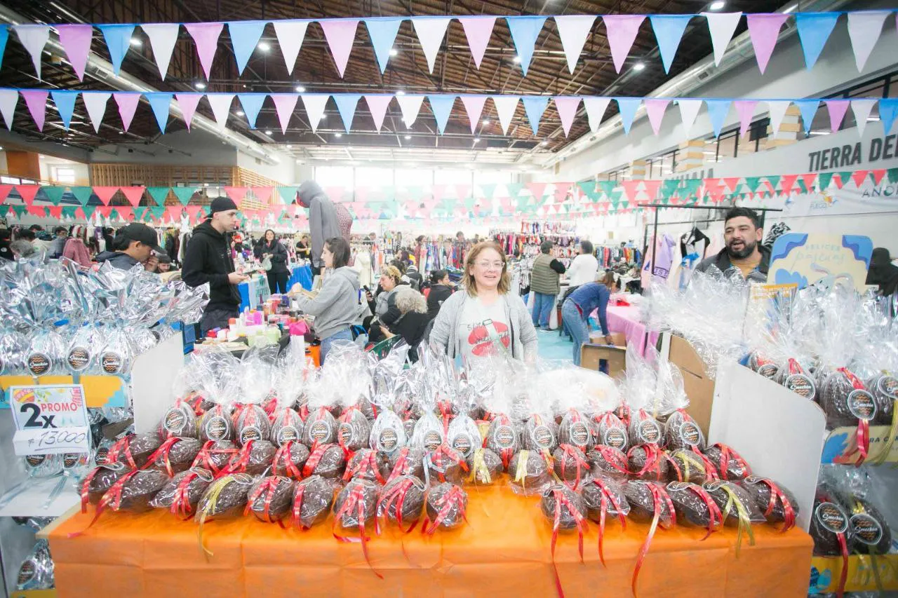 photo_5179589143339052556_y