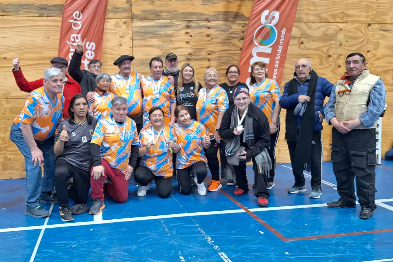 photo_5158895909302546066_y