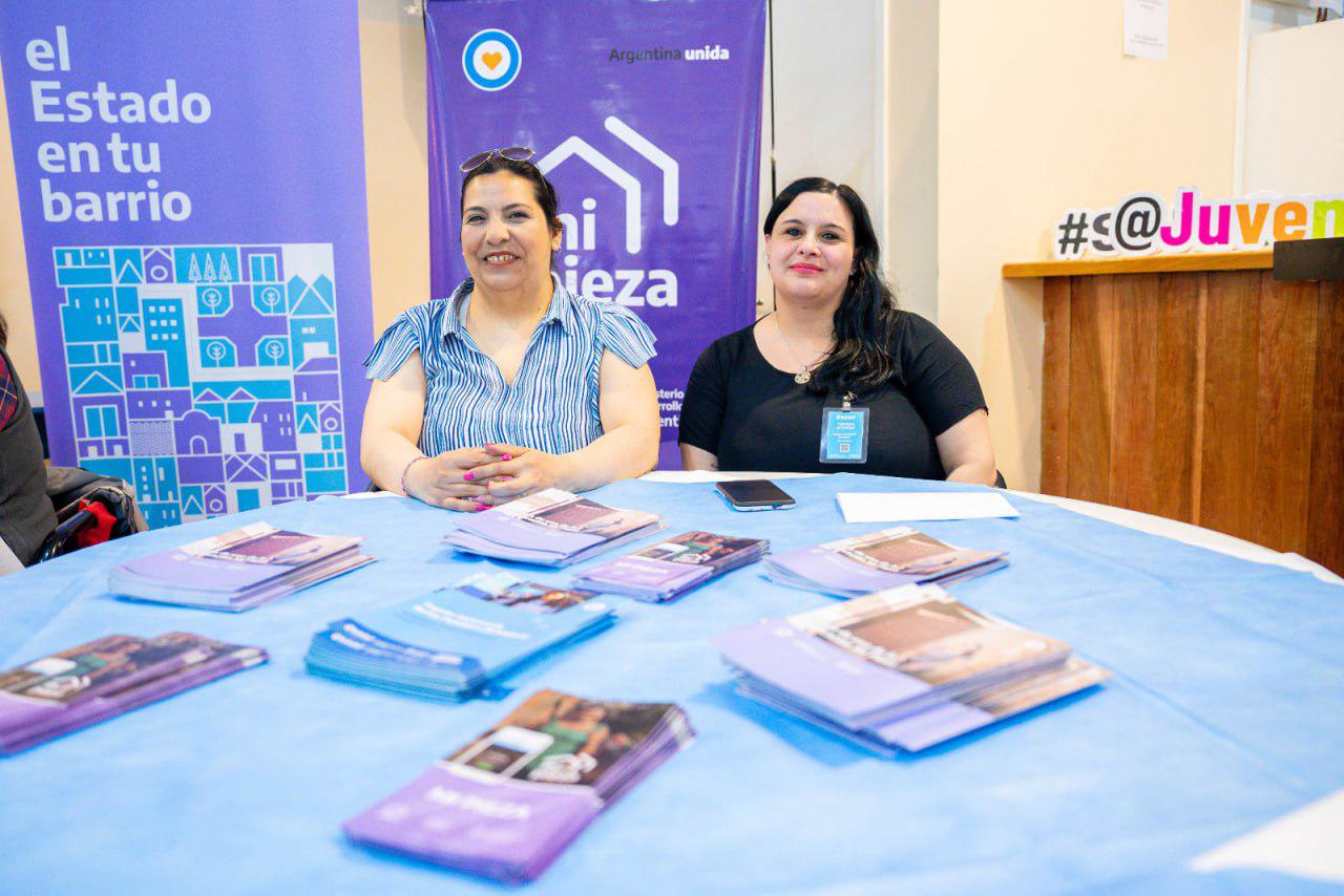 photo_5073511727529831739_y