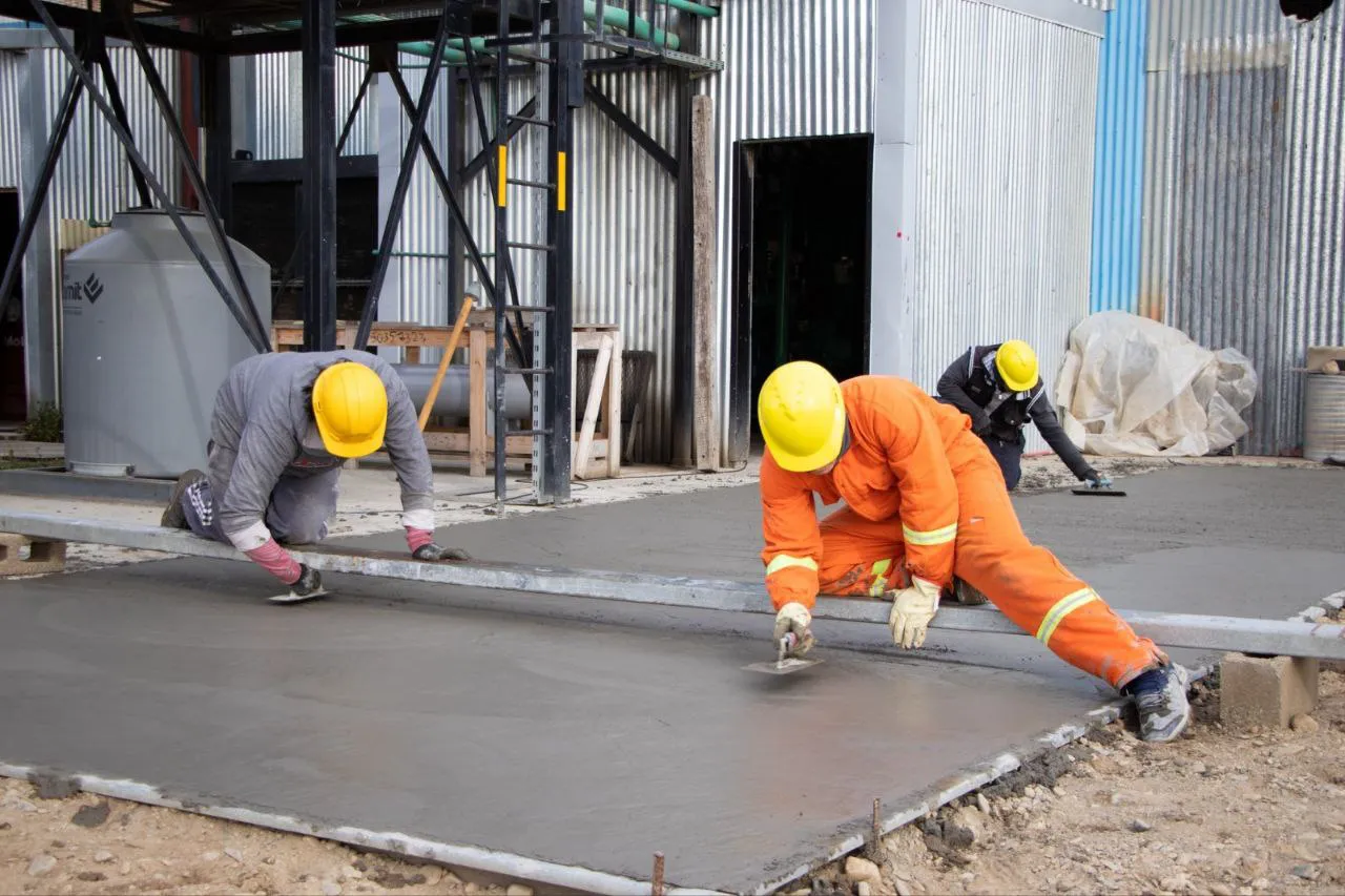 photo_5136635845426655198_y