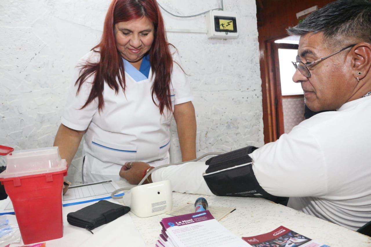 photo_4983547817834435025_y