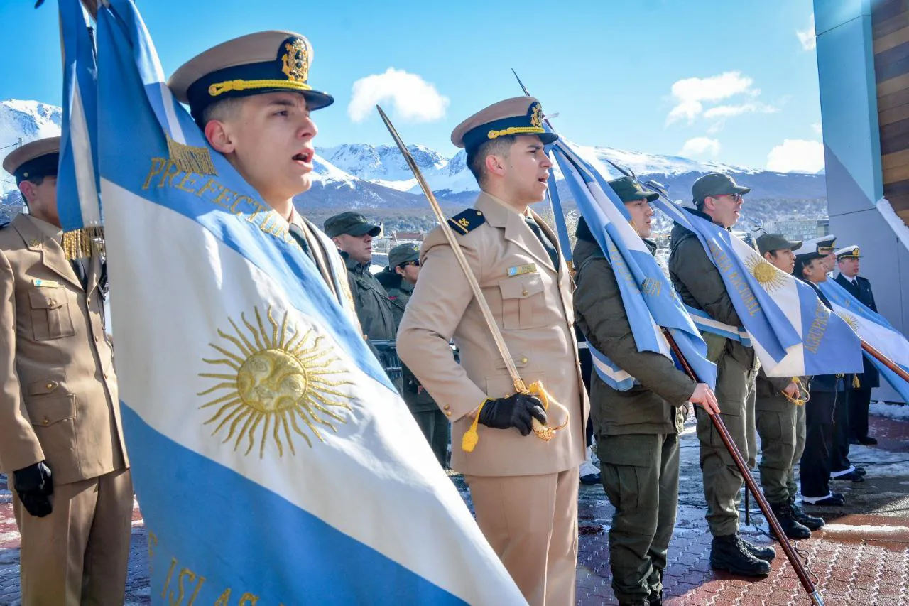 photo_5148174515585527035_y