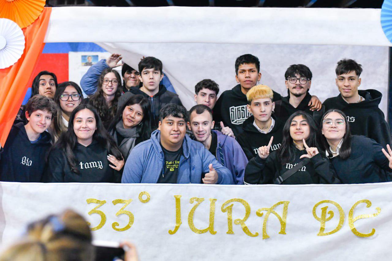 photo_5118805748258811339_y