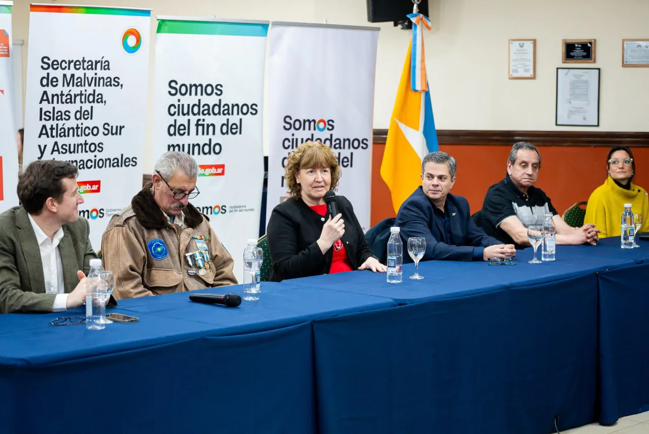 photo_5066584864404385423_y