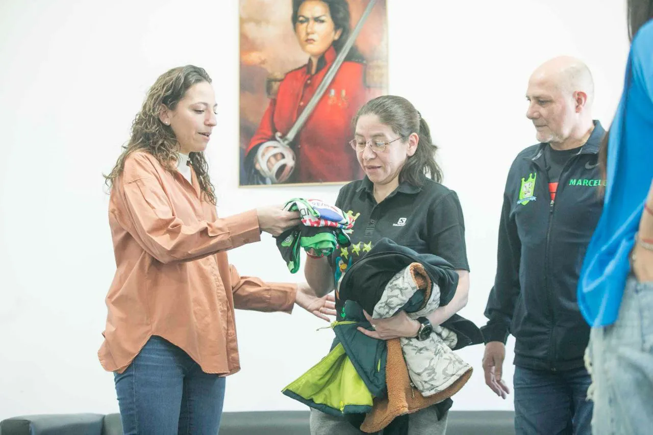 photo_5116542785825124062_y