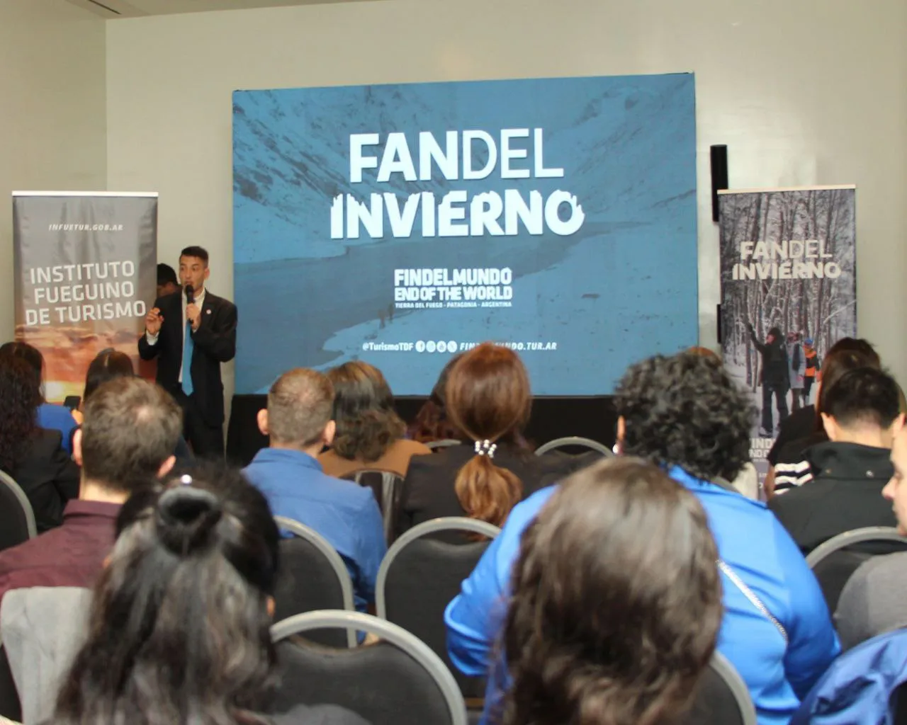 photo_4922788487455944858_y