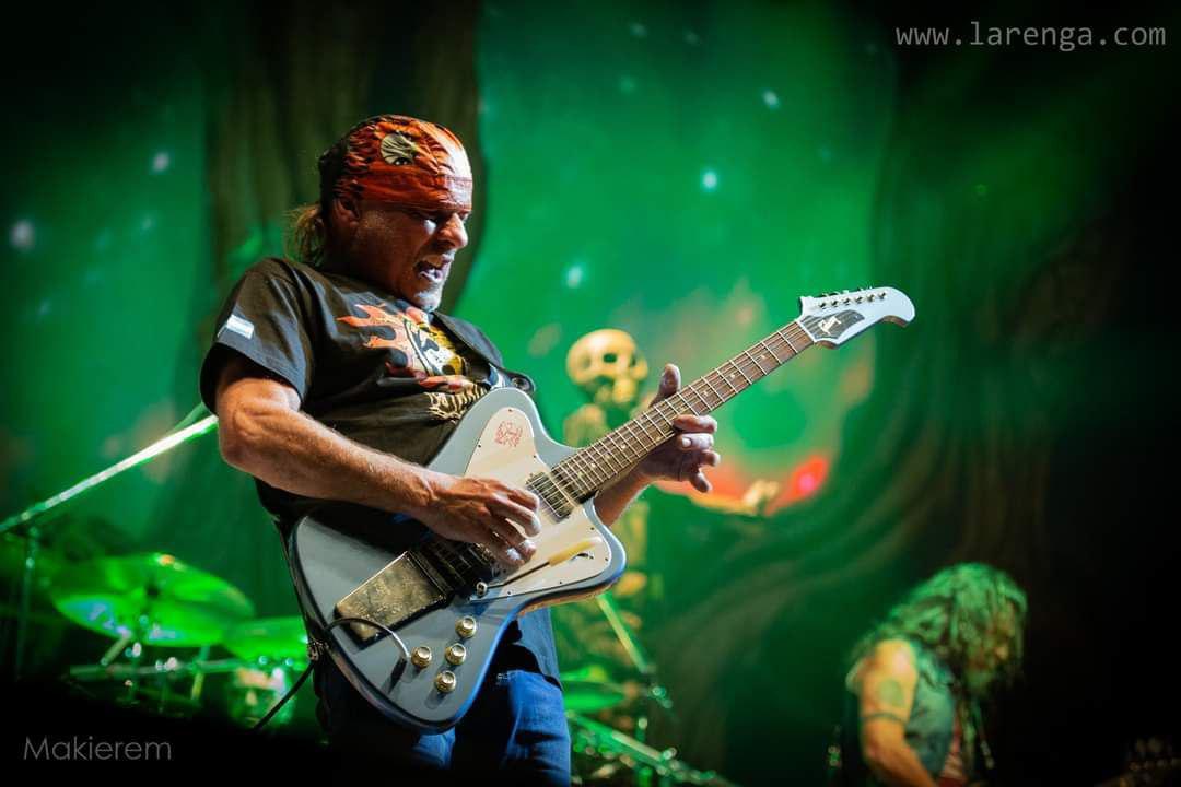 photo_5071383751623290145_y