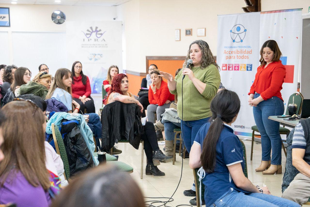 photo_5112127138538039926_y