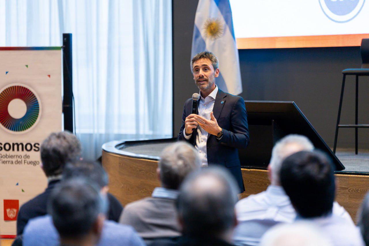 photo_5141054022449475097_y