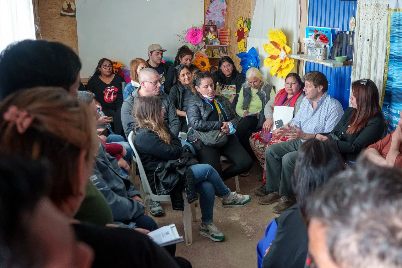 photo_5154740335173897007_y