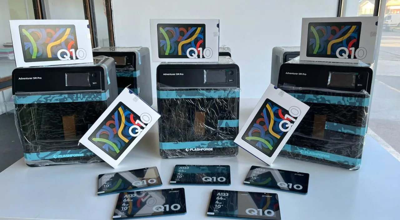 photo_4965586019793177382_y