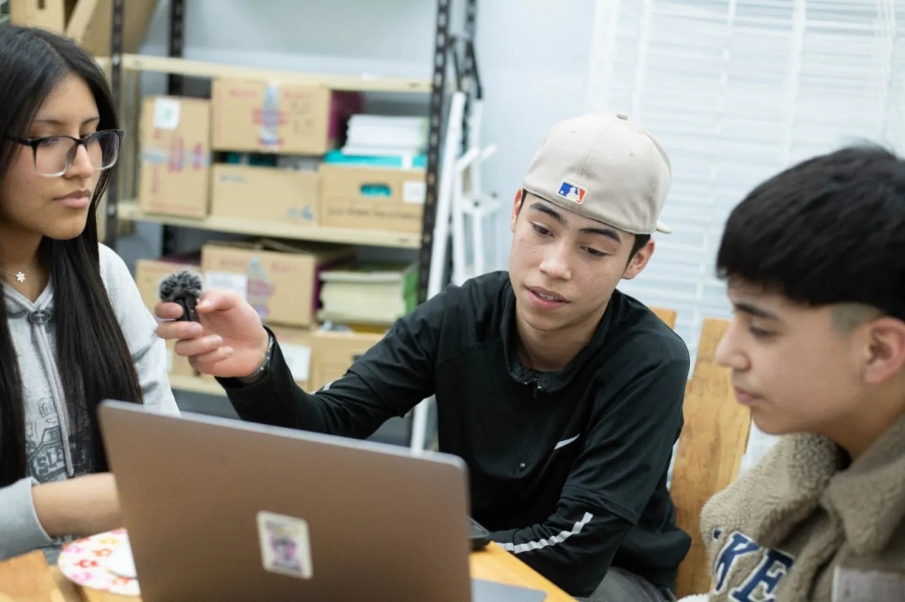 photo_5039980612907282031_y