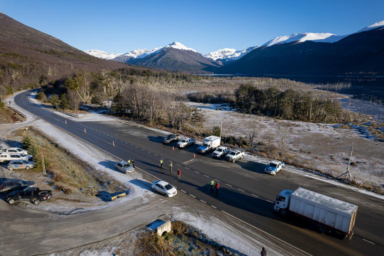 photo_5134146834569211048_y