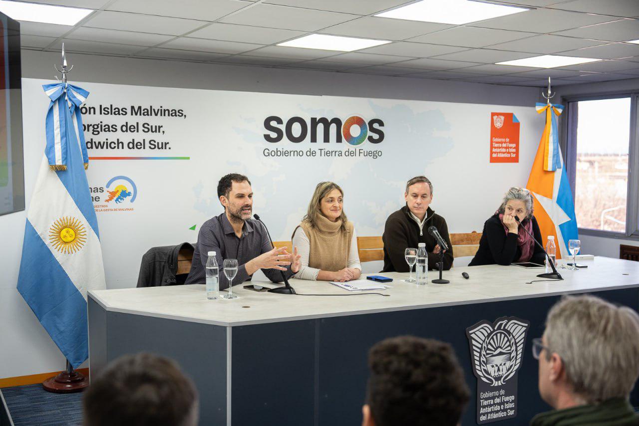 photo_5042039706128329821_y