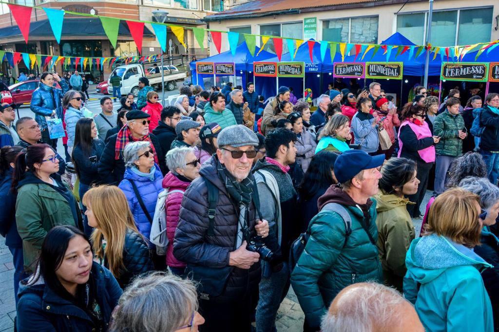 photo_5082621378934451305_y