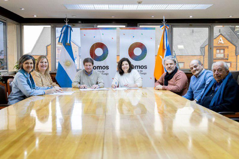 43a75266-cdb6-416f-bd80-ab8d0ef6b061